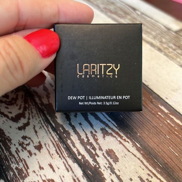 NEW Laritzy Cosmetics Illuminator Dew Pot (halo-pearl Gold) With Box 3.5g - Picture 2 of 4